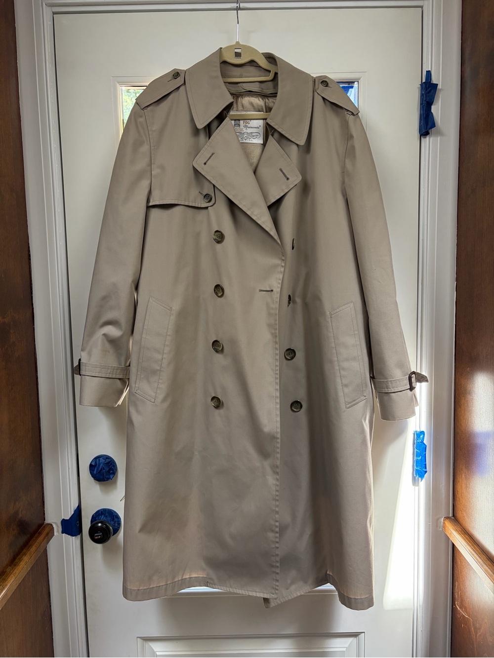 Vintage Classic Double-Breasted Trench Coat in Khaki London Fog